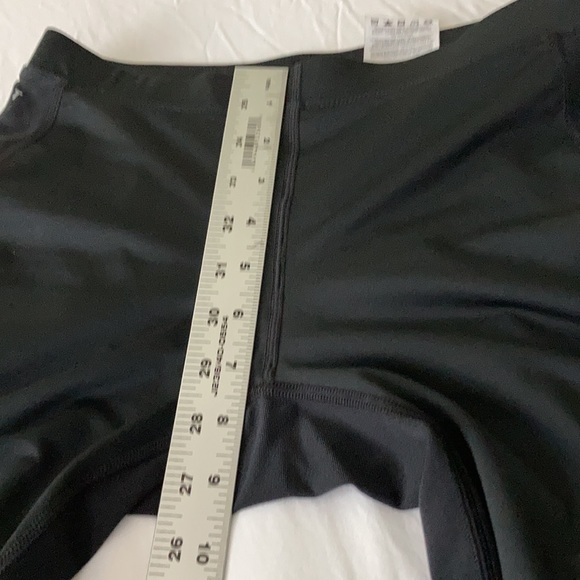 Nike Dri-Fit Running Gear - Picture 10 of 11